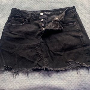 American eagle black denim skirt